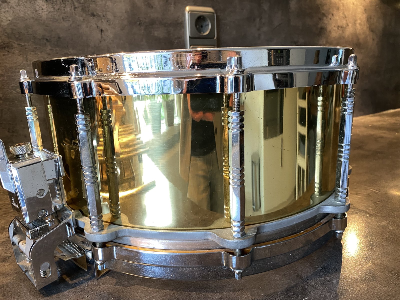 Pearl B-914D Freefloater Brass snare 14x6.5 inch