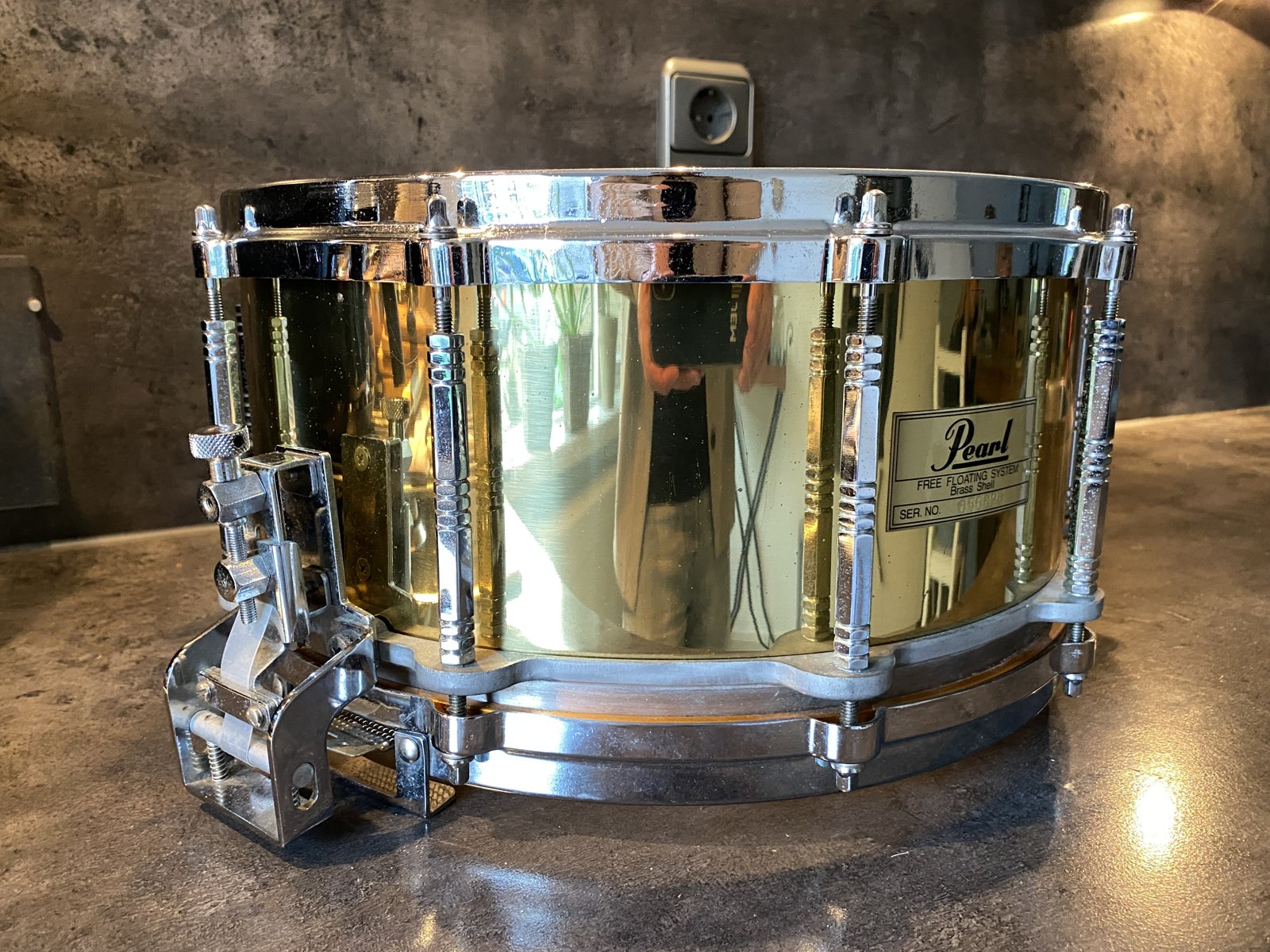 Pearl B-914D Freefloater Brass snare 14x6.5 inch