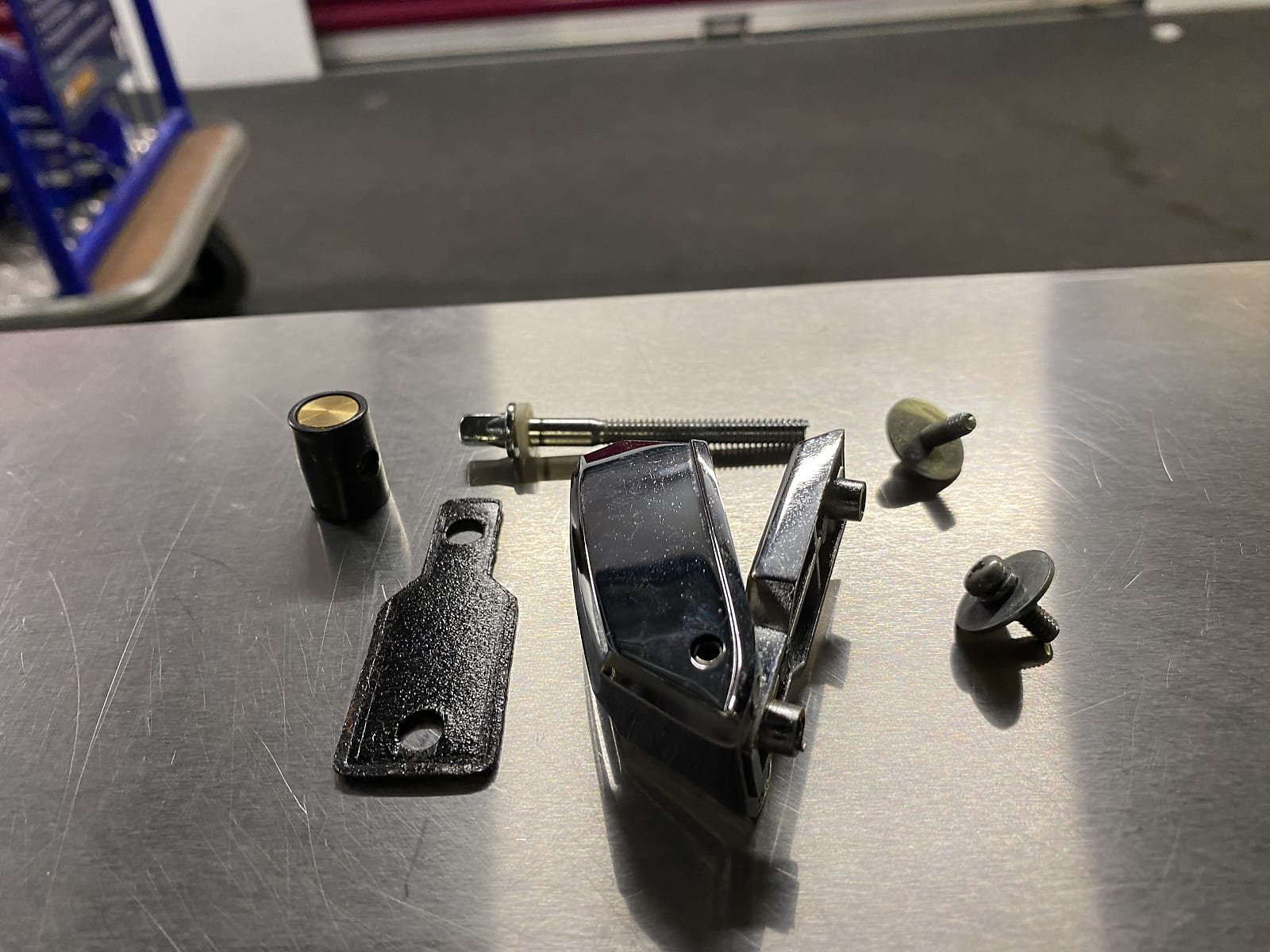 Pearl GL-01 Supergripper lugs for tom and snare